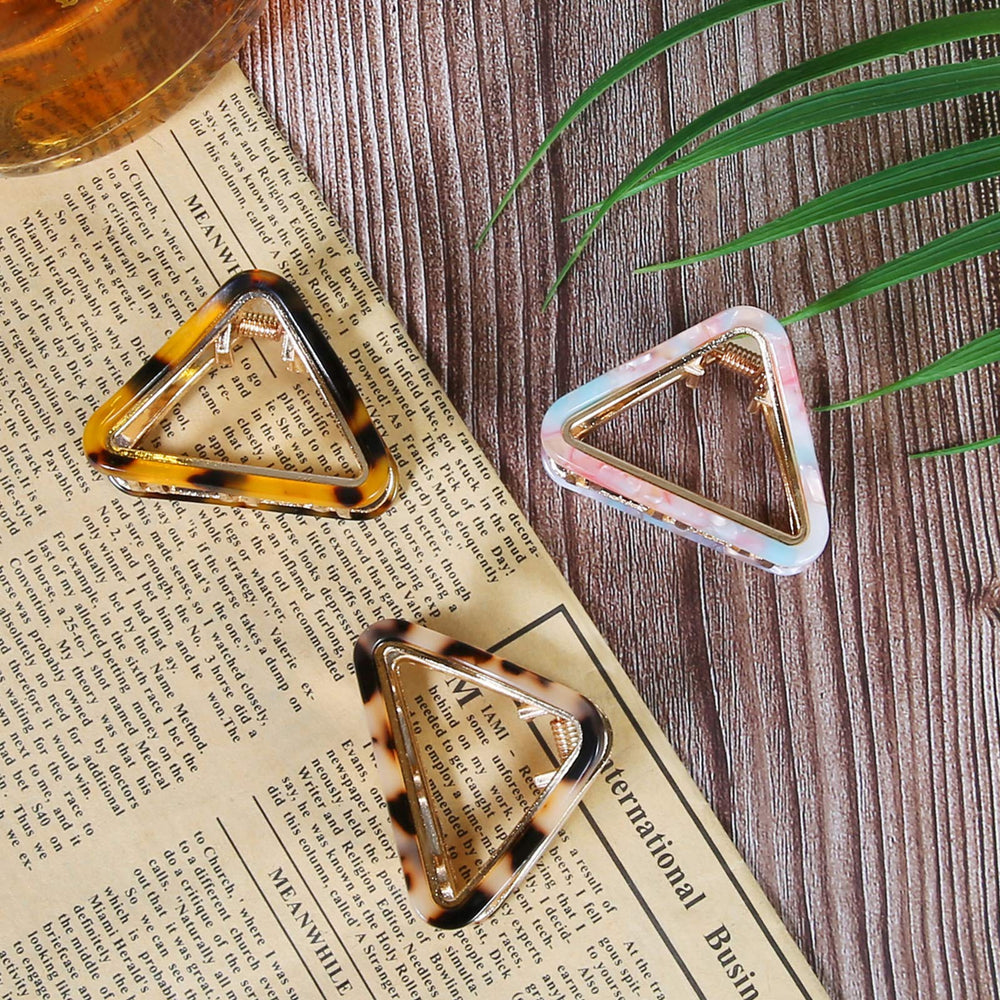 Cobahom close-up of acetate pattern highlighting smooth finish and durability