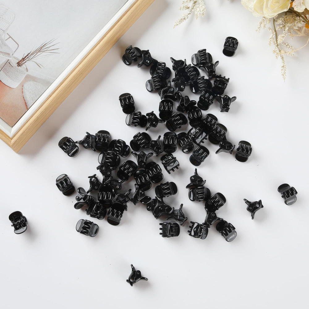 Cobahom clips inside a purse, travel-ready emergency styling benefit