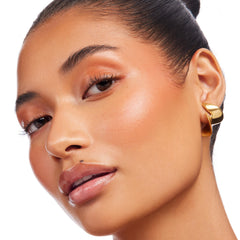 ColourPop Lite Stix cap and base detail emphasizing secure closure for travel