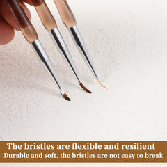 COMNICO dual-end detail showing liner and rounded tips for versatile painting