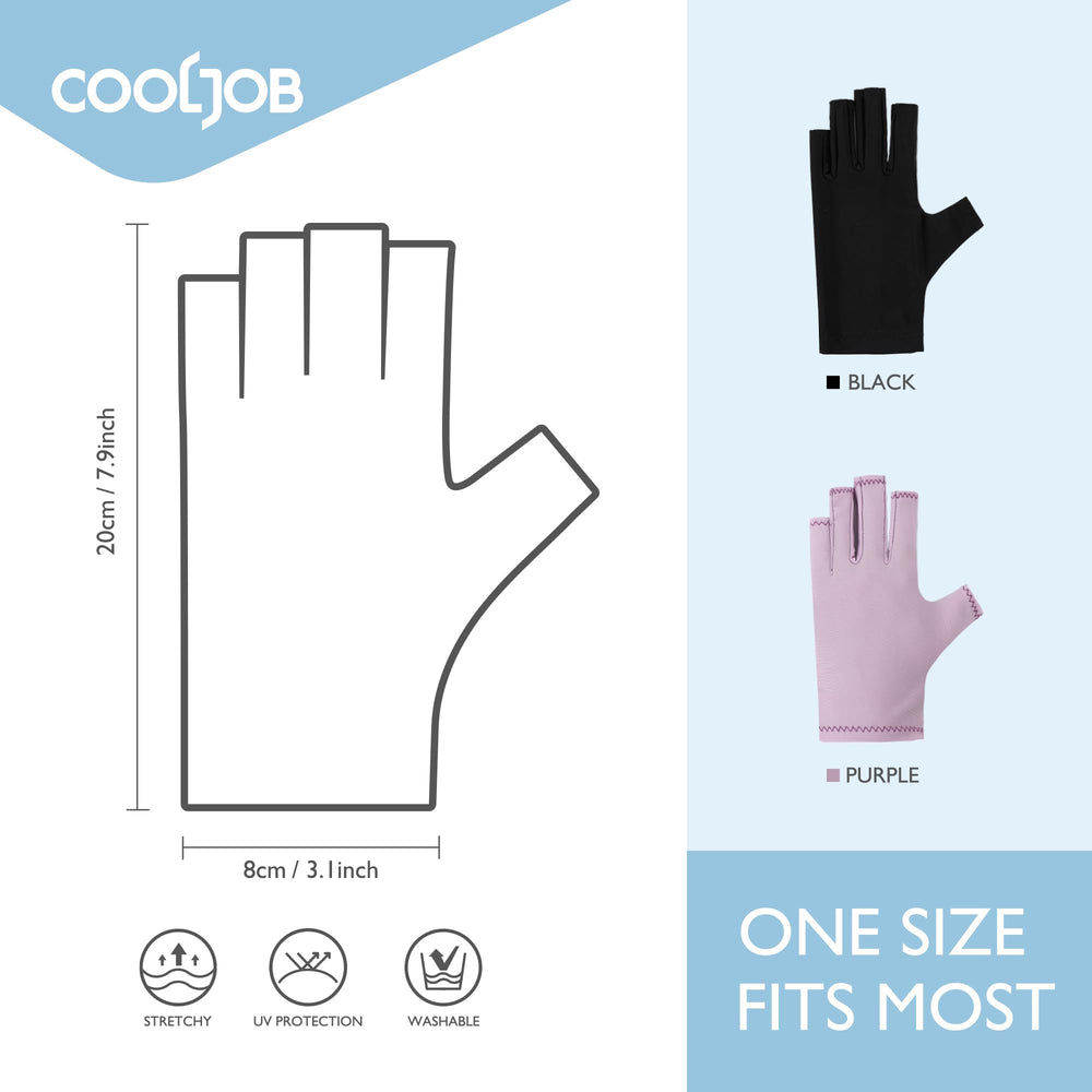 COOLJOB gloves worn by hiker outdoors offering sun protection and lightweight comfort