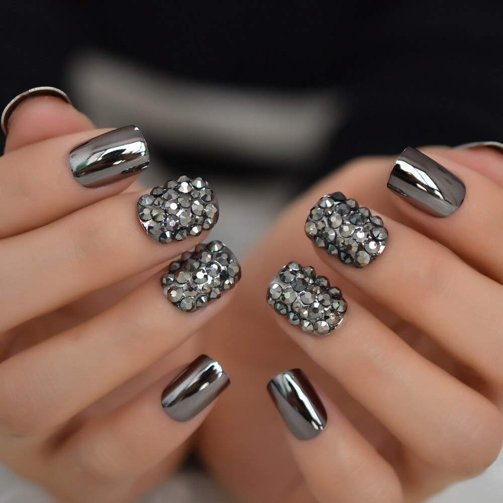 Coolnail close-up of reflective metal surface highlighting smoked chrome effect benefit: visible texture