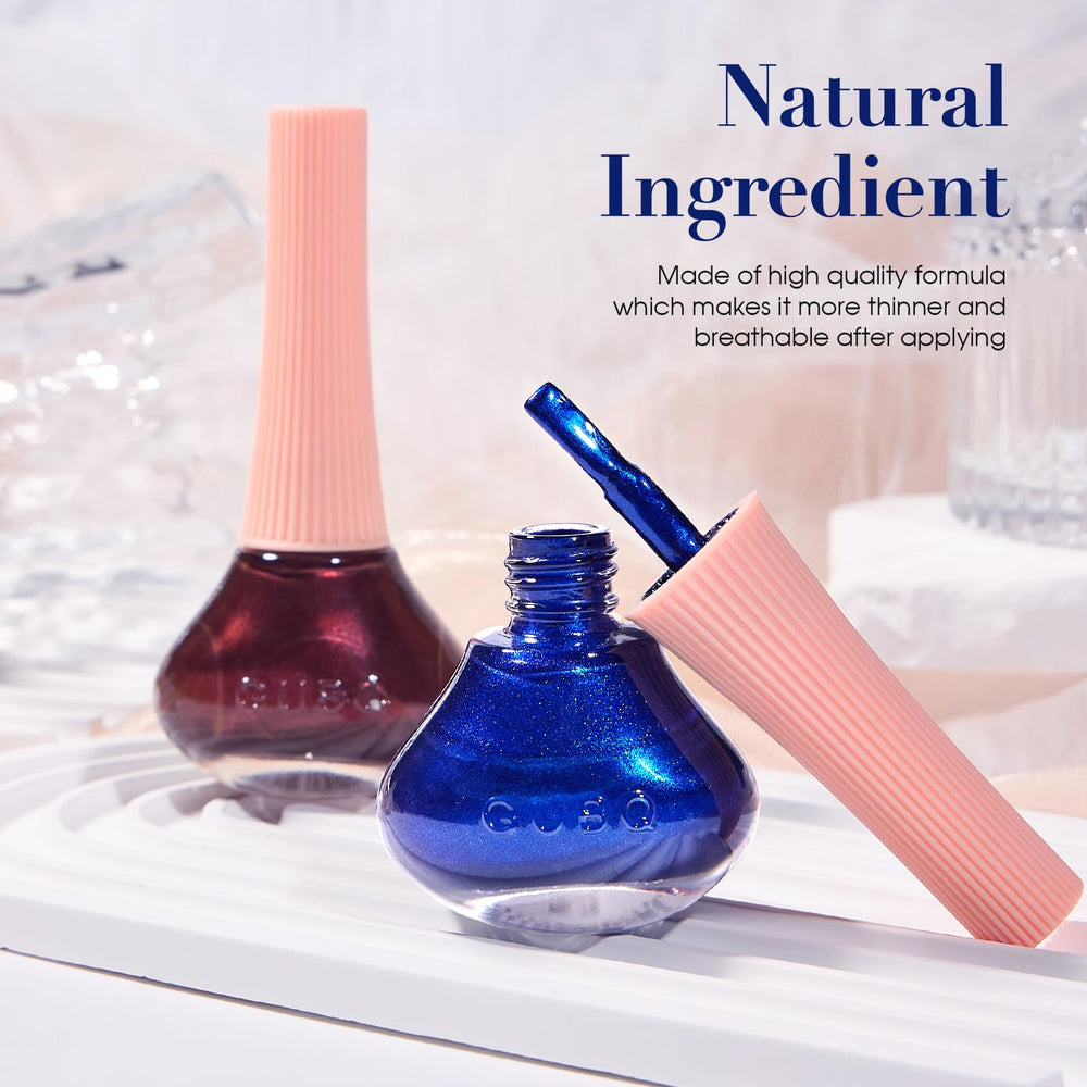 COSMOO lifestyle handshot displaying polished nails and everyday style benefit