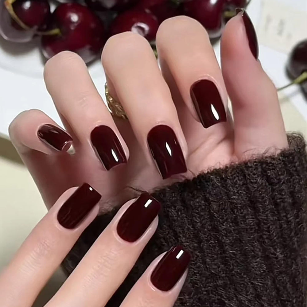 COSMOO Wicked polished fingertips in lifestyle setting showing durable shine