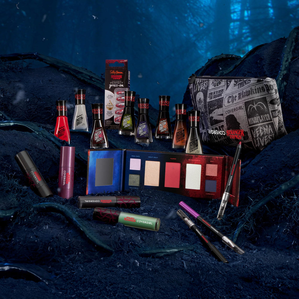 COVERGIRL eye look created with palette demonstrating dramatic color payoff