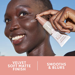 COVERGIRL TruBlend applied on fingers demonstrating blendability and quick smoothing