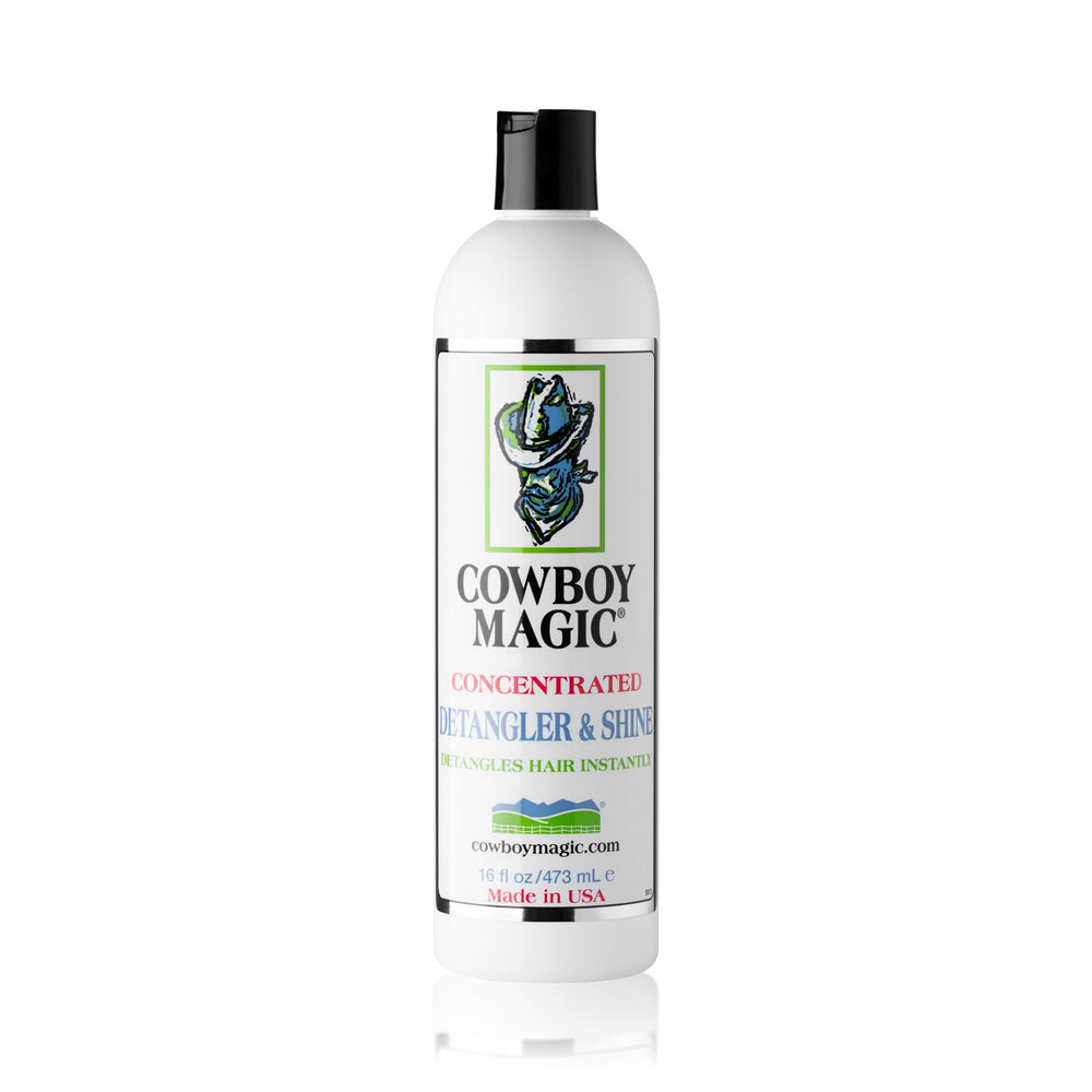 Cowboy Magic conditioner pour showing creamy texture and moisturizing effect