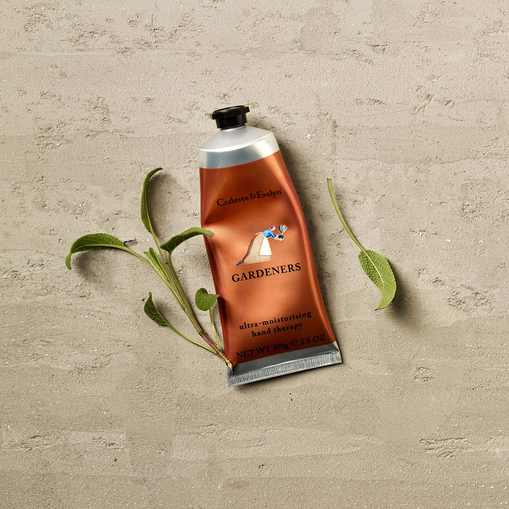 Crabtree & Evelyn texture close-up revealing rich cream for deep hydration