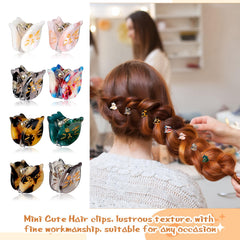 Crowye tiny clip beside coin showing 2.7 cm size for portable convenience benefit