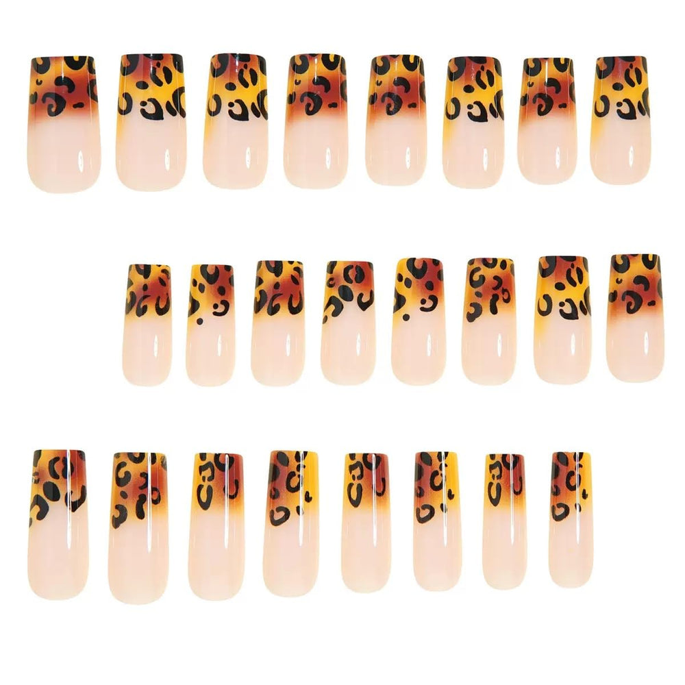 CTTHNBD close-up of leopard accent nail demonstrating detailed print and visual interest