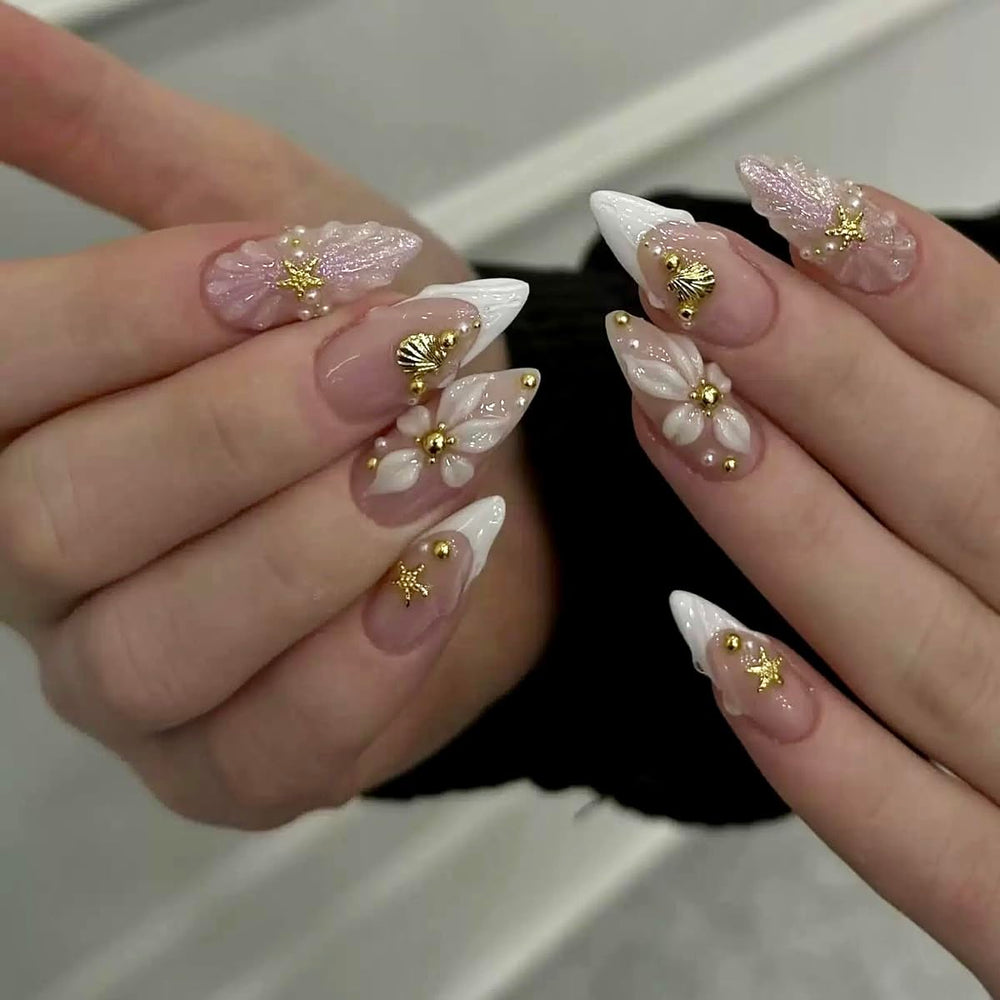 CTTHNBD close-up of shell and star design highlighting delicate summer accents