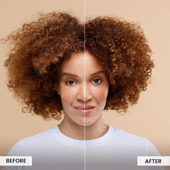 CURLSMITH application fingers raking gel through wet curls for even hold