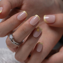 CurvLife Butter Star front packaging showing kit contents and glossy nails