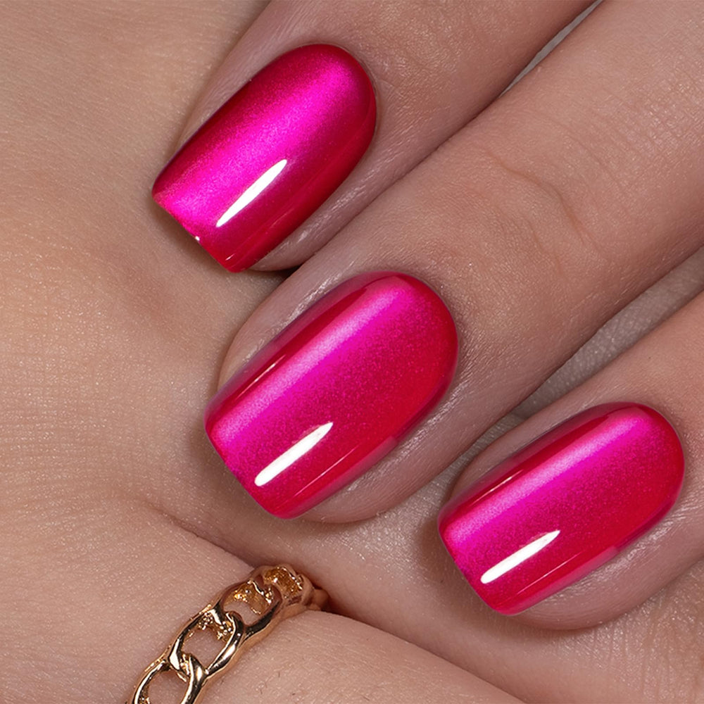 CurvLife glossy topcoat reflection displaying durable finish and salon-like gloss