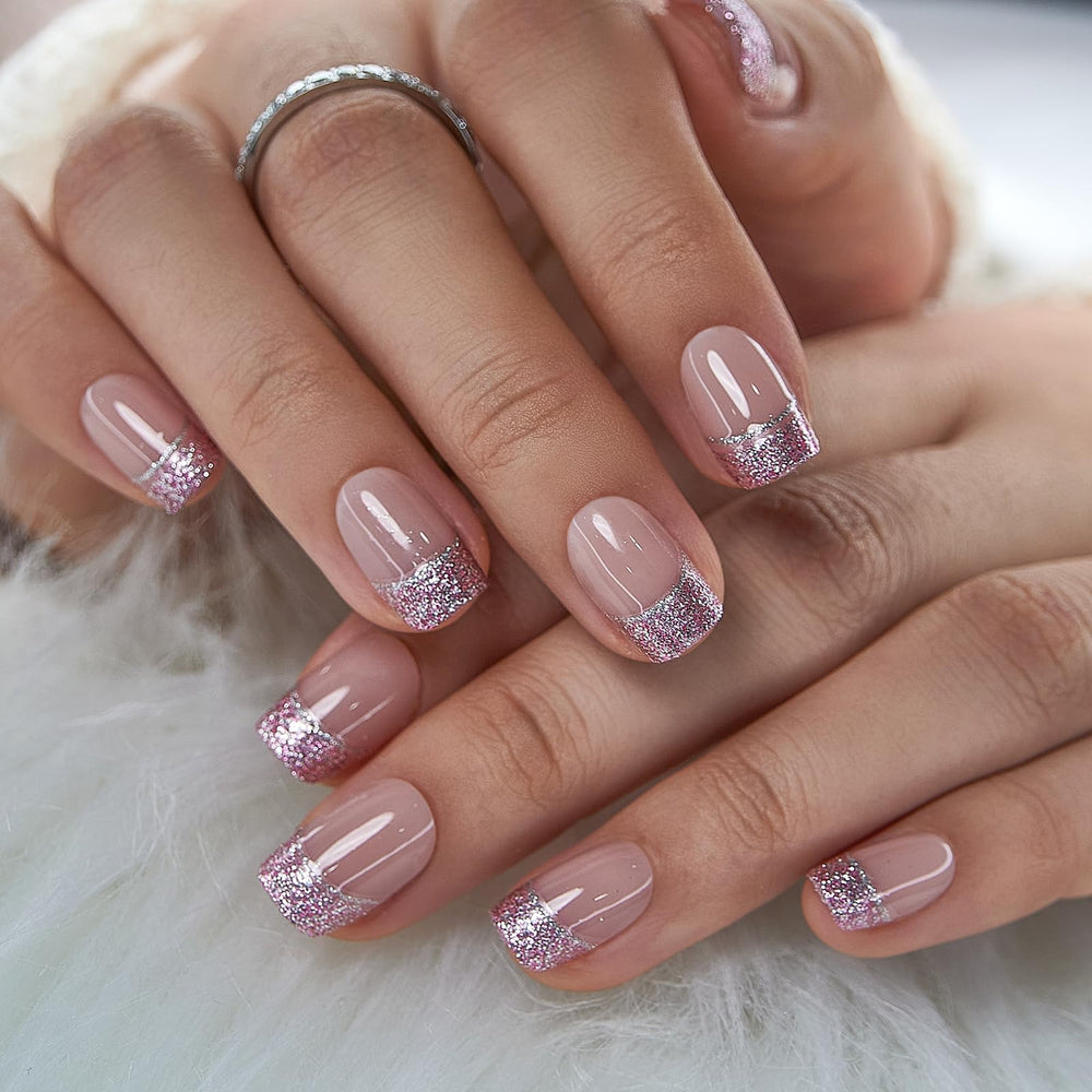 CurvLife side profile on finger demonstrating natural fit and comfort