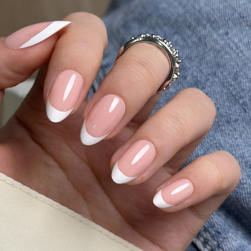 CurvLife soft-gel texture close-up showing flexible comfortable fit