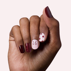 Dashing Diva close-up of patterned gel strips highlighting glossy finish