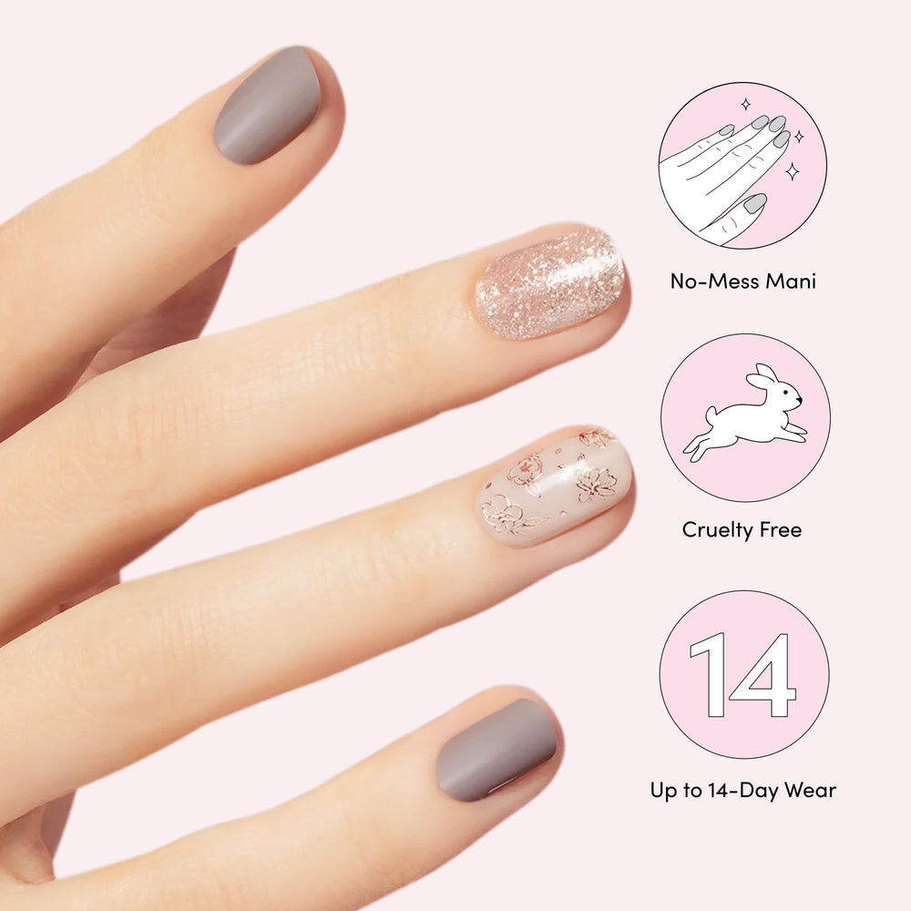 Dashing Diva manicure applied on hand showing glossy long-lasting shine