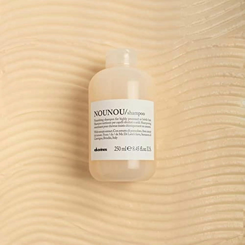 Davines LOVE smoothing shampoo back label details ingredients and usage benefits