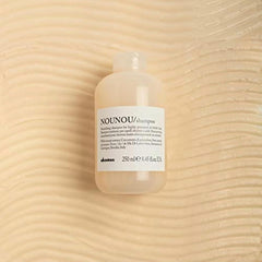 Davines LOVE smoothing shampoo back label details ingredients and usage benefits