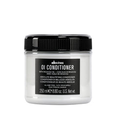 Davines OI conditioner front bottle showing brand and nourishing cream benefit