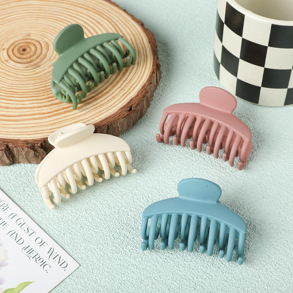 DEEKA clip in handbag ready for quick styling on the go