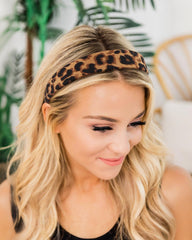 DiyJibb headband styled with a ponytail on long hair, keeps hair tidy during activities