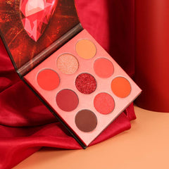 docolor palette inside makeup bag illustrating portability and on-the-go convenience