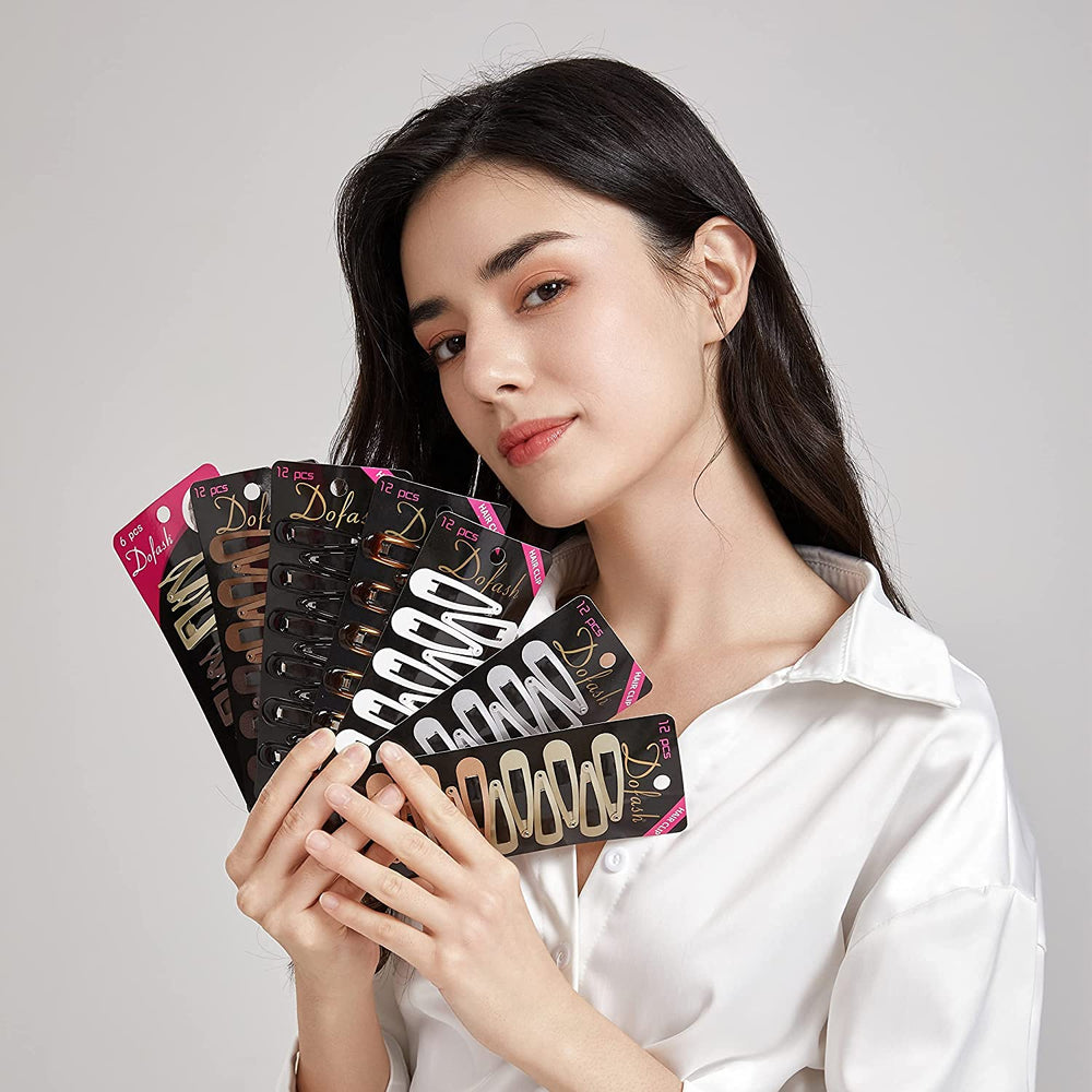 Dofash clips used during makeup, keeps hair away for precision