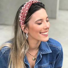 DRESHOW neatly gift-wrapped headband set ready for giving