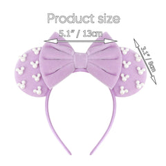 DRESHOW lifestyle image at theme park showing headband paired with outfit benefit: photogenic accessory