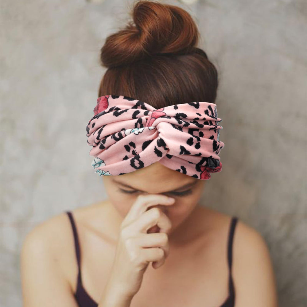 DRESHOW model wearing headband with a bun showing stylish hold and everyday wear benefit