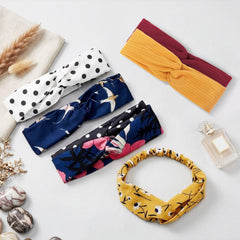 DRESHOW model wearing headband with casual outfit for a polished look