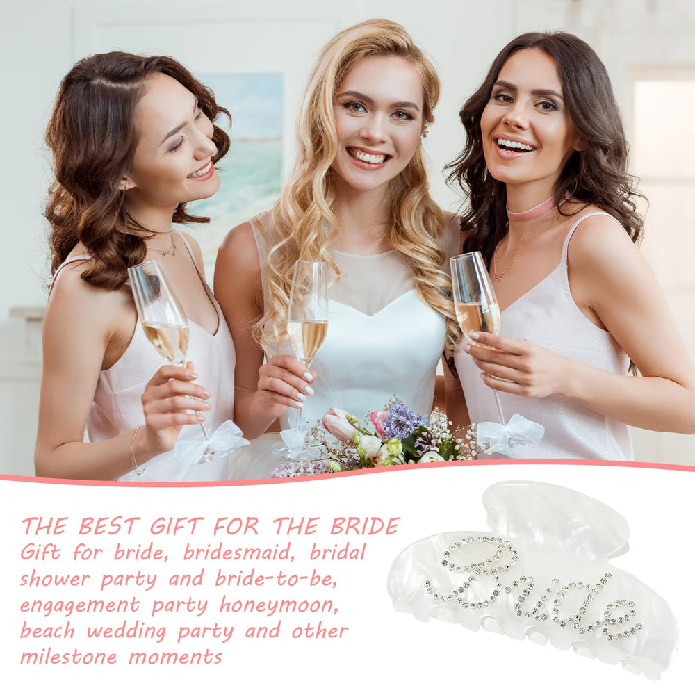 DUOJINSANXI in wedding reception scene enhancing bridal outfit