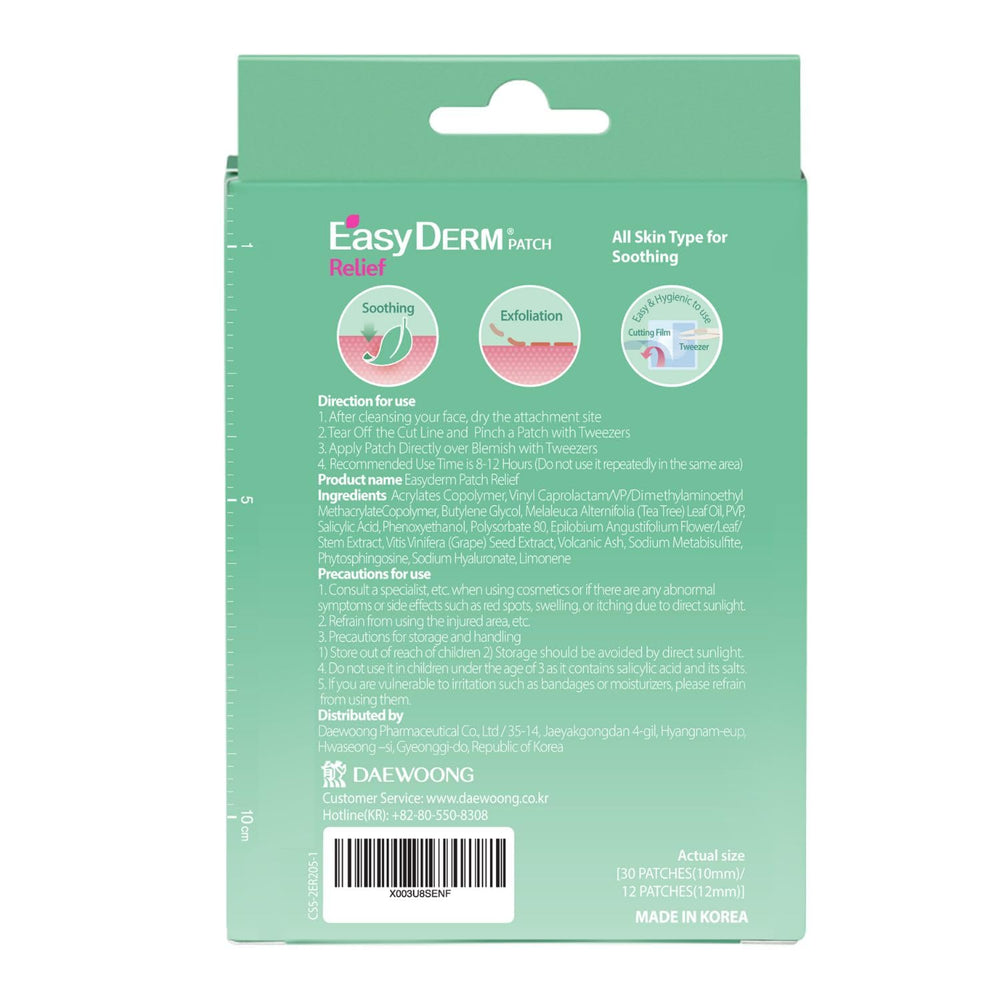 DWEasyDerm tweezer picking up patch for precise hygienic placement