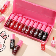 Eakroo lip application demonstration illustrating natural long-lasting tint
