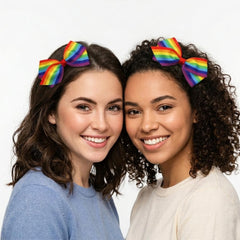 Elantales bow worn in ponytail demonstrating comfortable, no-pull hold