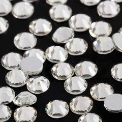 Eleegem close-up of 12-facet cut crystal highlighting sparkle