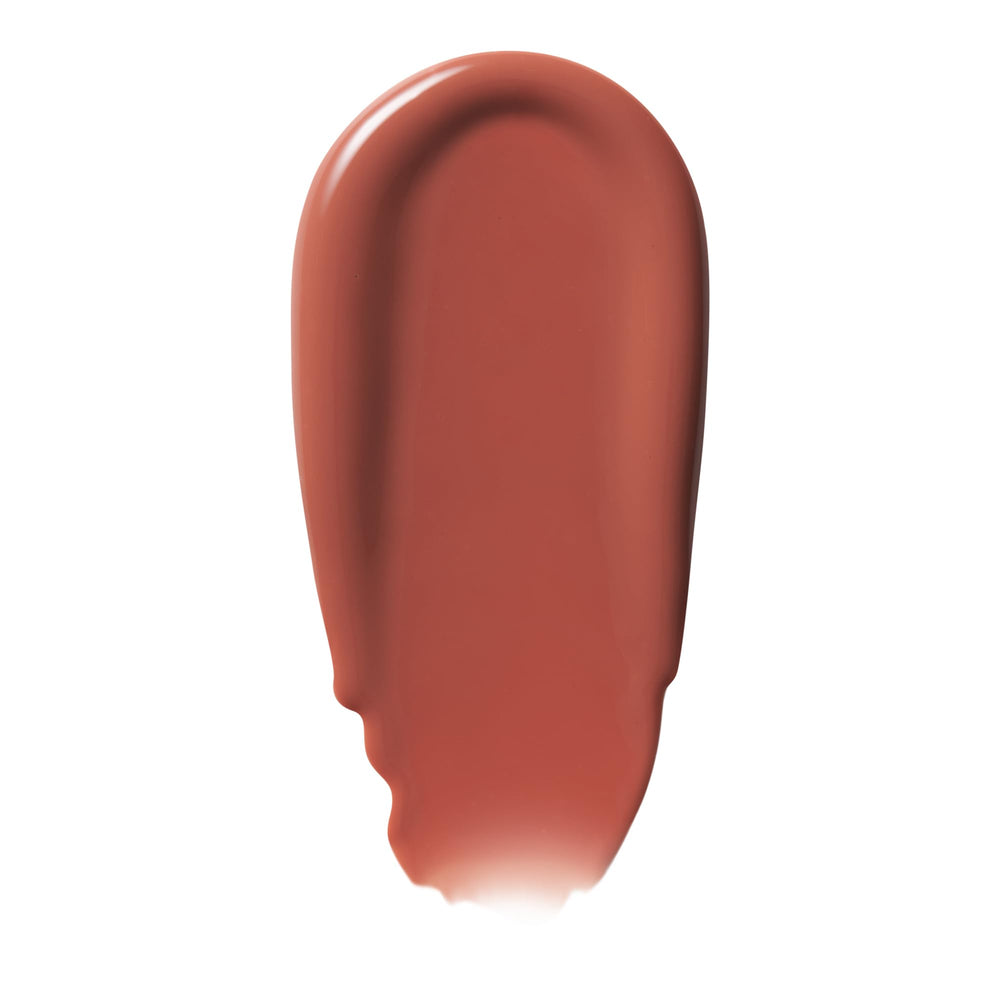 e.l.f. doe-foot applicator saturated with gloss for smooth, precise application benefit