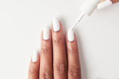 ella+mila textured close-up highlighting glossy surface and even coverage benefit