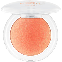 Essence Cosmetics close-up of baked texture for smooth blendability benefit