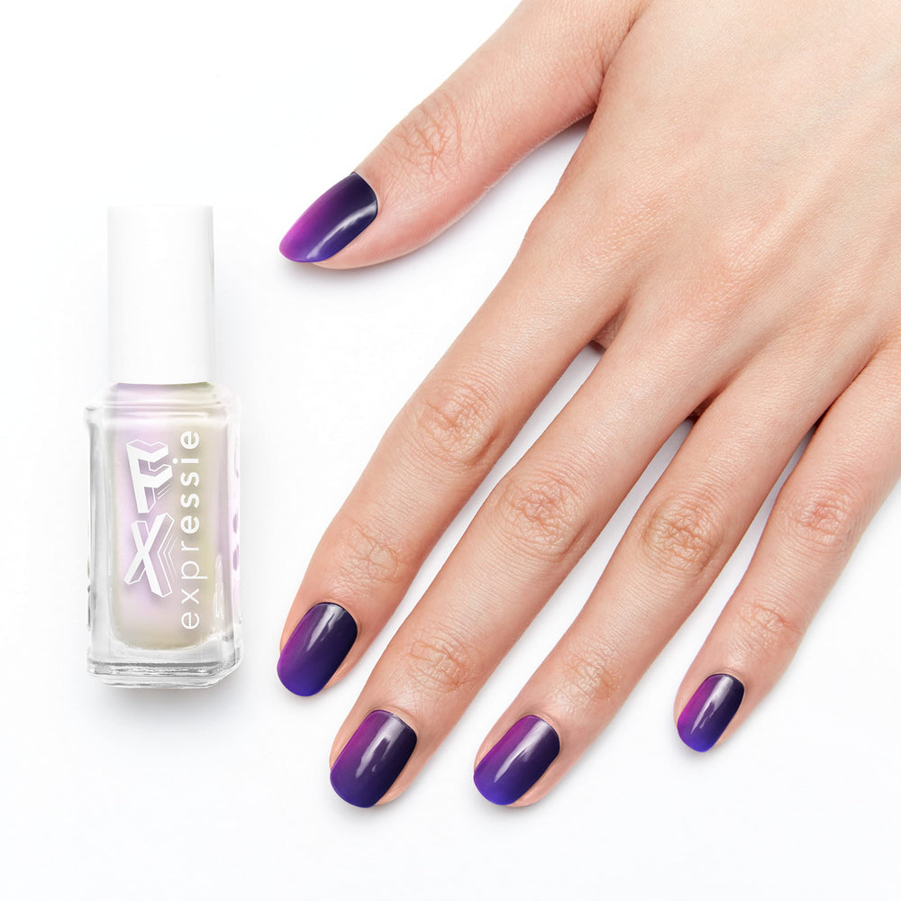 essie bottle label and cap highlighting vegan 8-free formula benefit