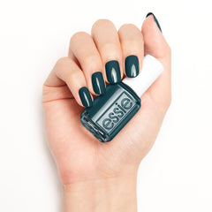 essie paint stroke texture displaying creamy formula and consistent pigment