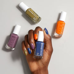 essie label and cap close-up highlighting product name and vegan formula