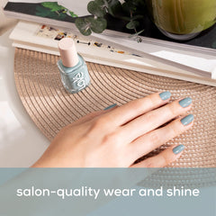 essie closeup of manicured nail showing high-gloss finish benefit