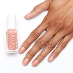 essie dried polish texture close-up showing even finish and quick-dry result