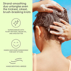 Caregiver combing hair post-conditioner using Evereden to reduce tugging