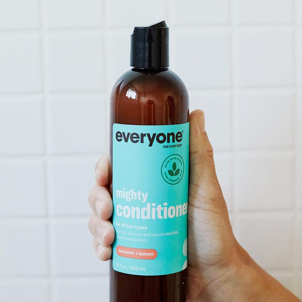 everyone creamy conditioner texture on palm showing hydrating richness benefit