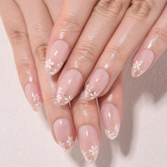 evpct close-up of 3D white flower detail highlighting delicate floral texture and charm