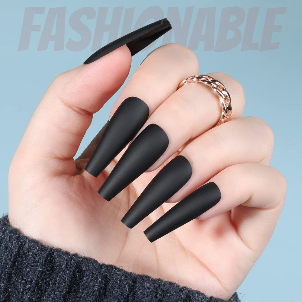 Fandamei close-up of matte nail texture highlighting smooth finish for clean nail art